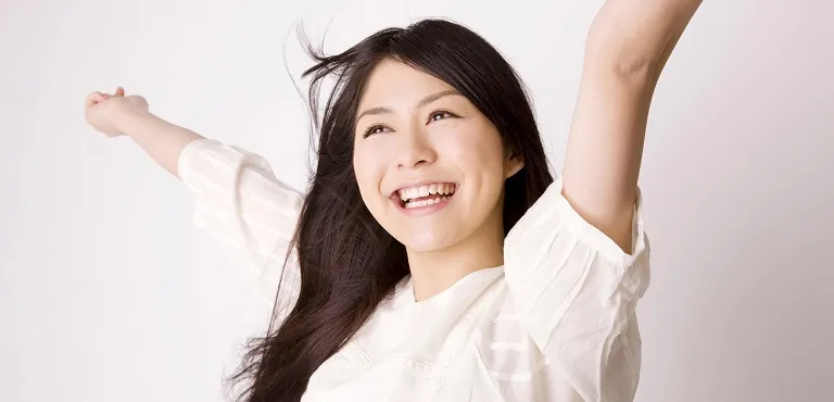 笑顔の女性